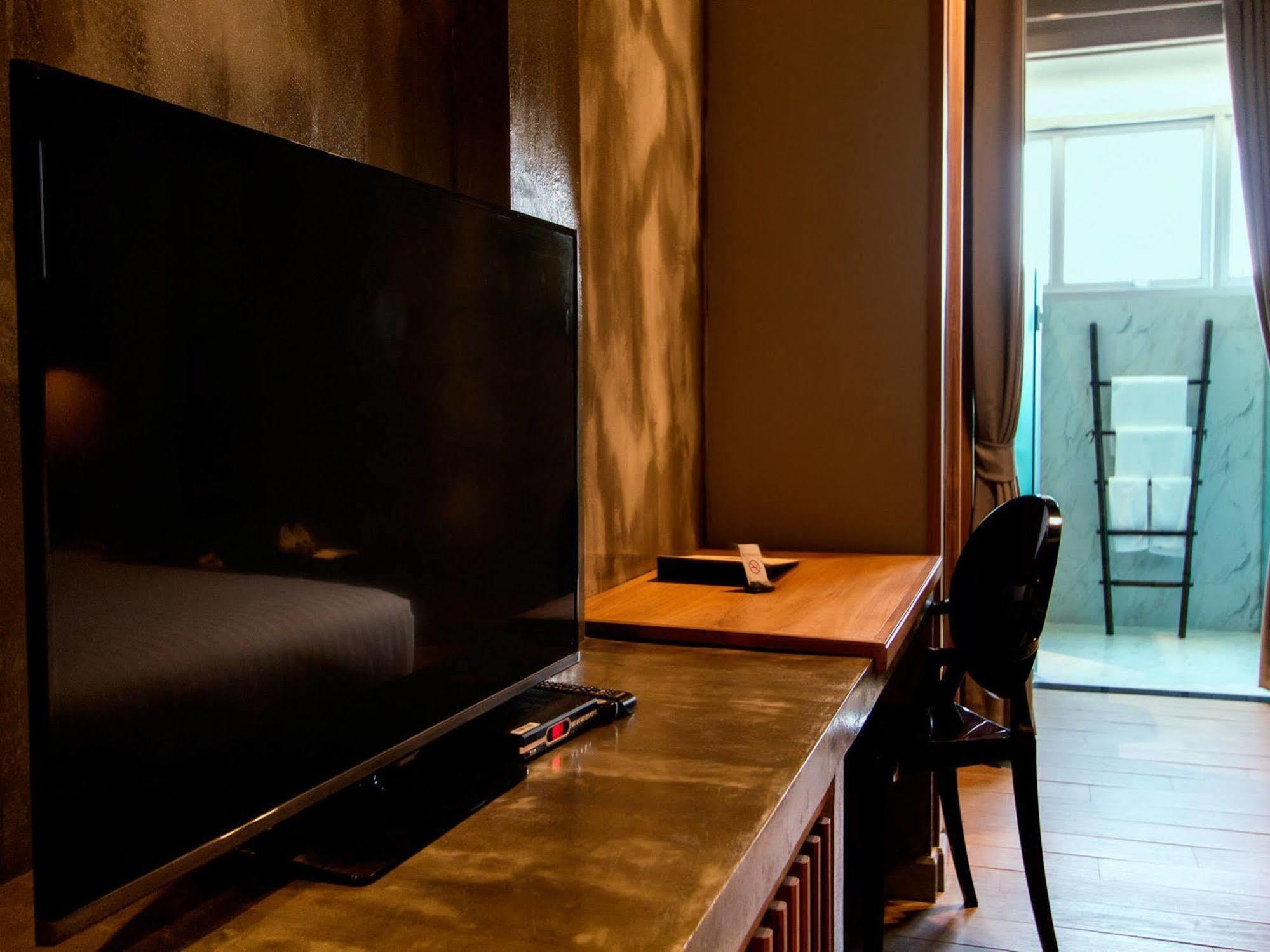 Kroque Boutique & Bistro Angszila Kültér fotó