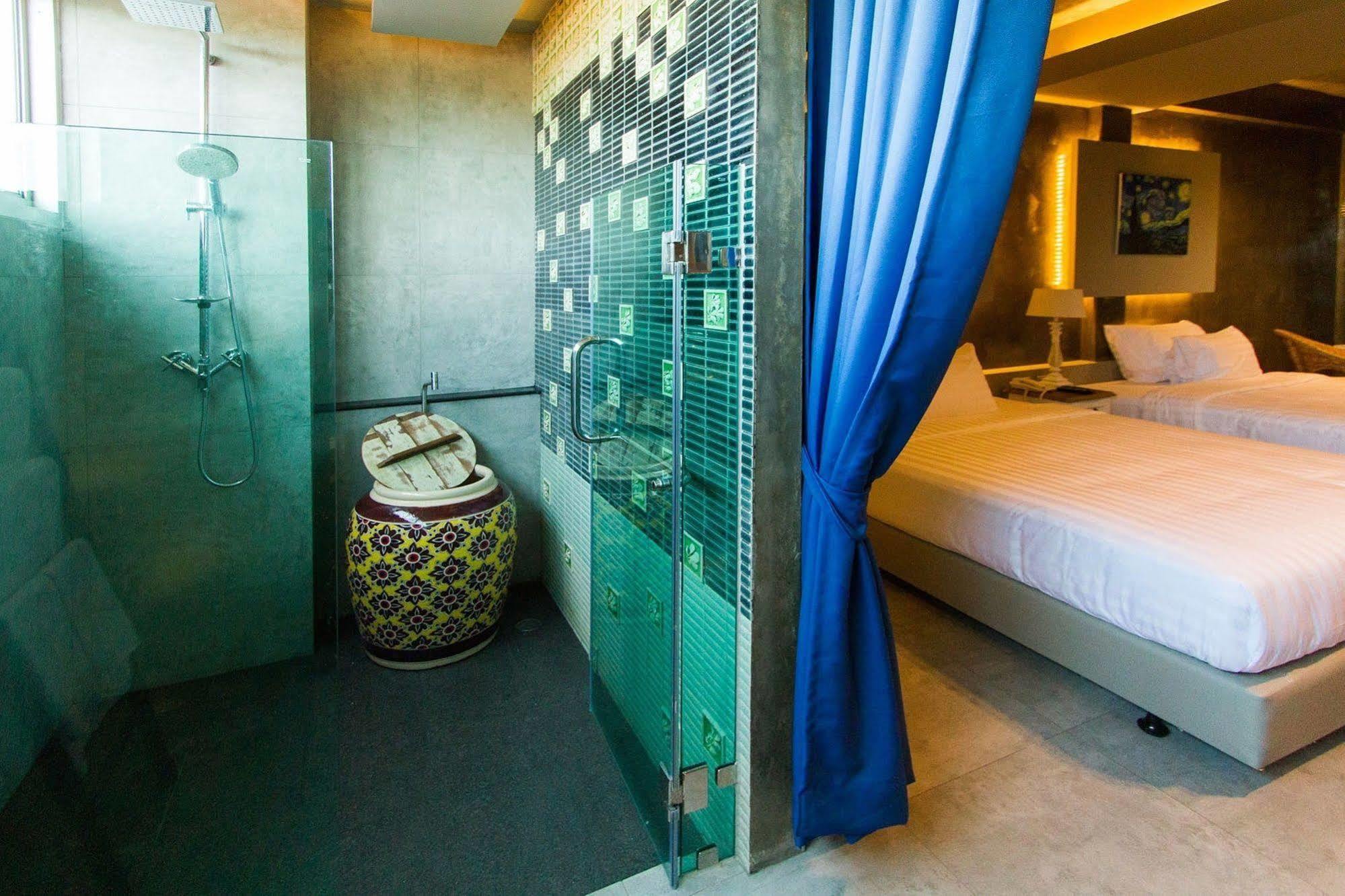 Kroque Boutique & Bistro Angszila Kültér fotó